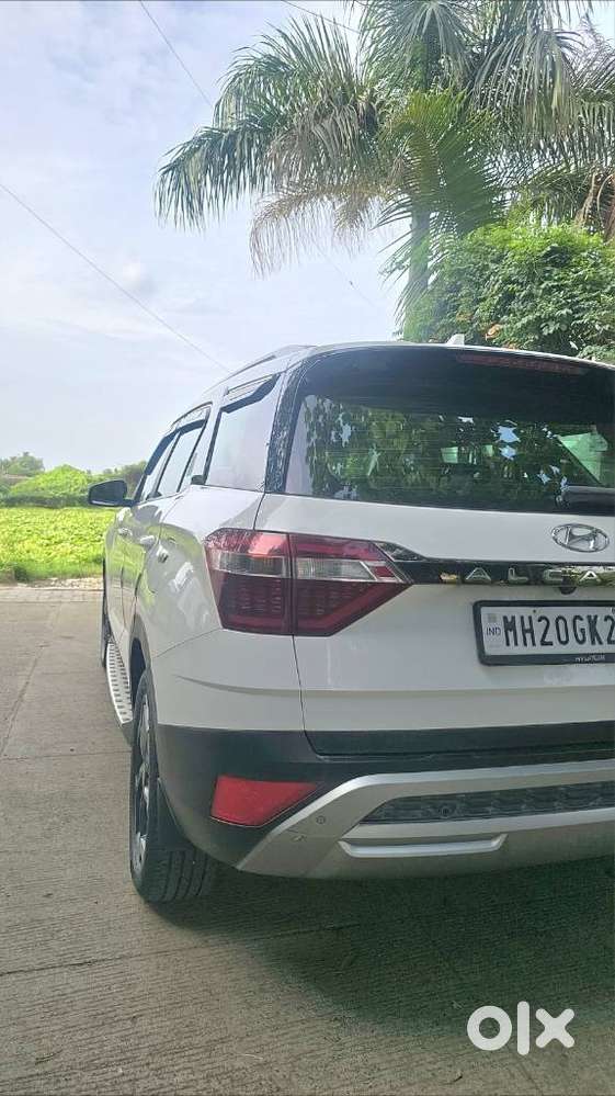 Hyundai Alcazar Signature (o) 7 Seater 1.5 Diesel At Adventure Dual ..
