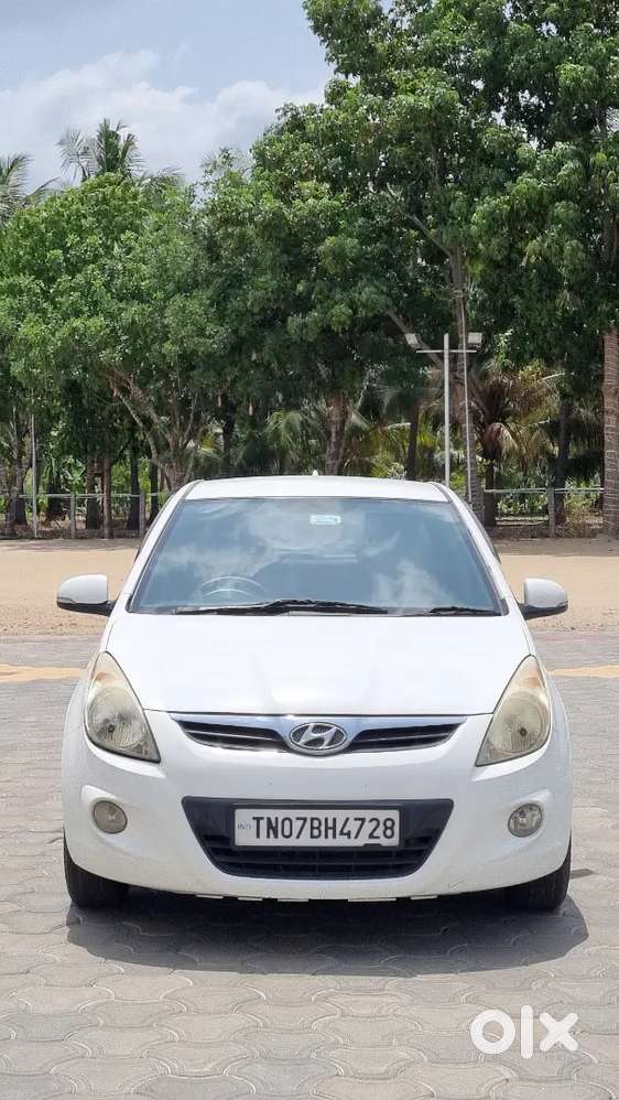 Hyundai I20 Asta Petrol Automatic Well Maintained