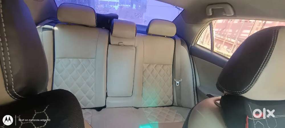 Toyota Corolla Altis 2013