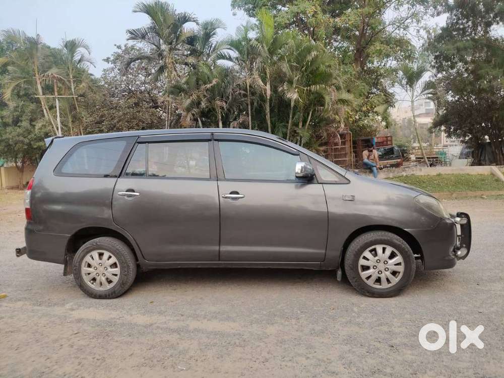 Toyota Innova 2.5 V 7 Str, 2009, Diesel