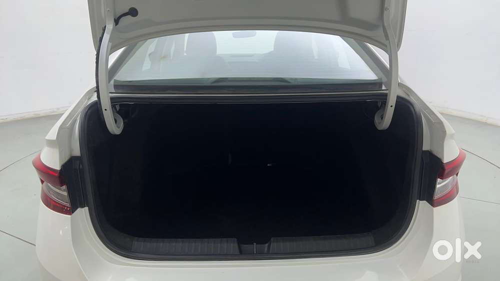Skoda Slavia Style 1.5l Tsi Dsg, 2023, Petrol