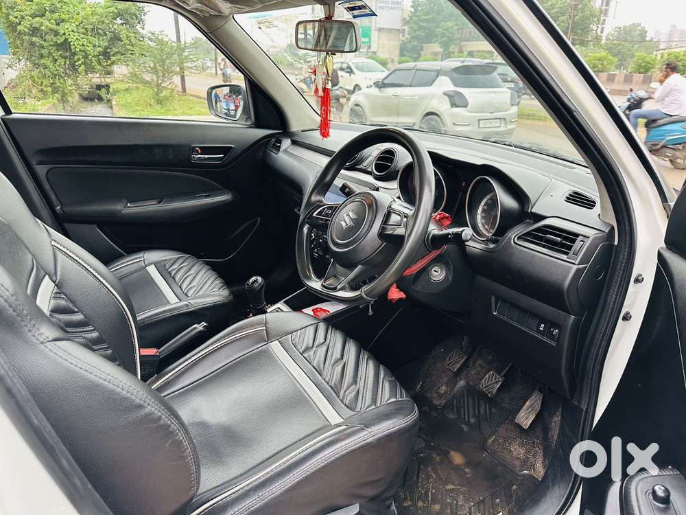 Maruti Suzuki Swift Vxi + Manual, 2023, Petrol