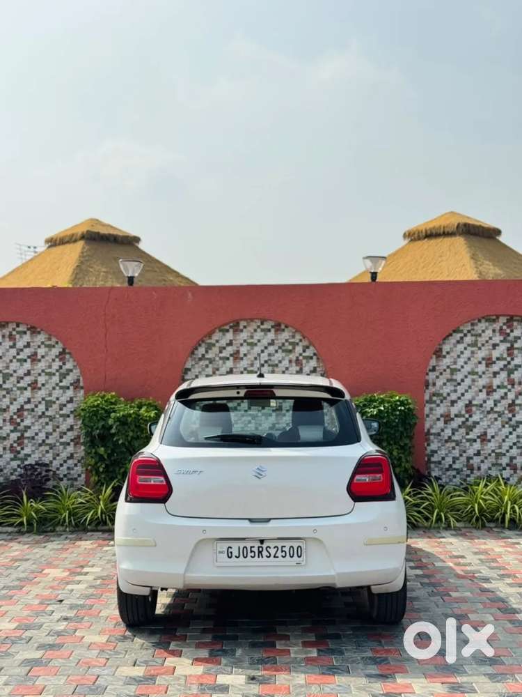 Maruti Suzuki Swift 1.3 Zxi, 2022, Petrol