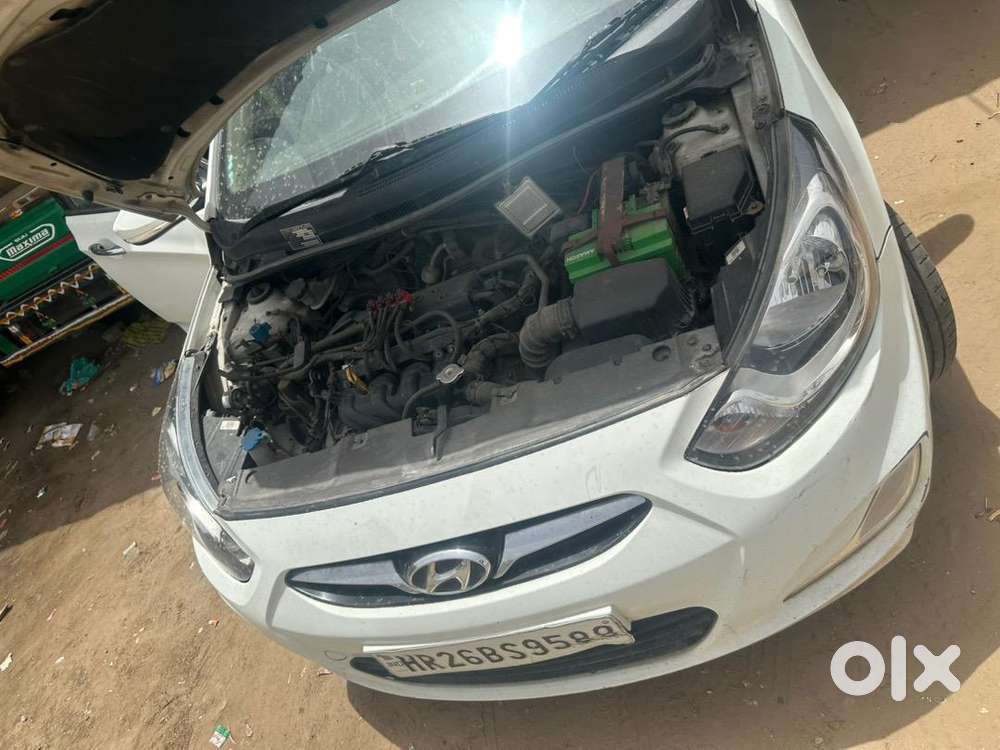 Hyundai Fluidic Verna 2012 Cng & Petrol Good Condition