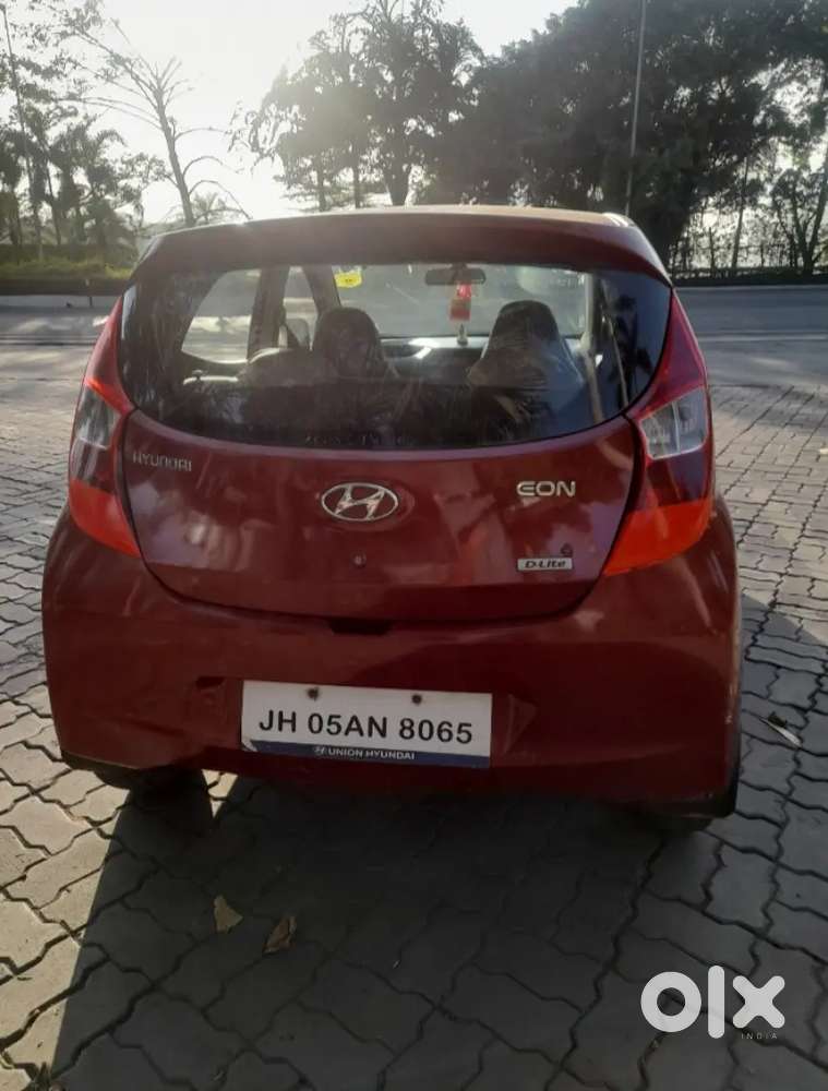 Hyundai Eon 2012 Petrol Well Maintained With New Tyre And Battery