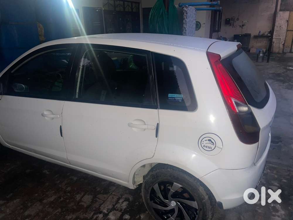 Ford Figo 2015 Diesel 92000 Km Driven