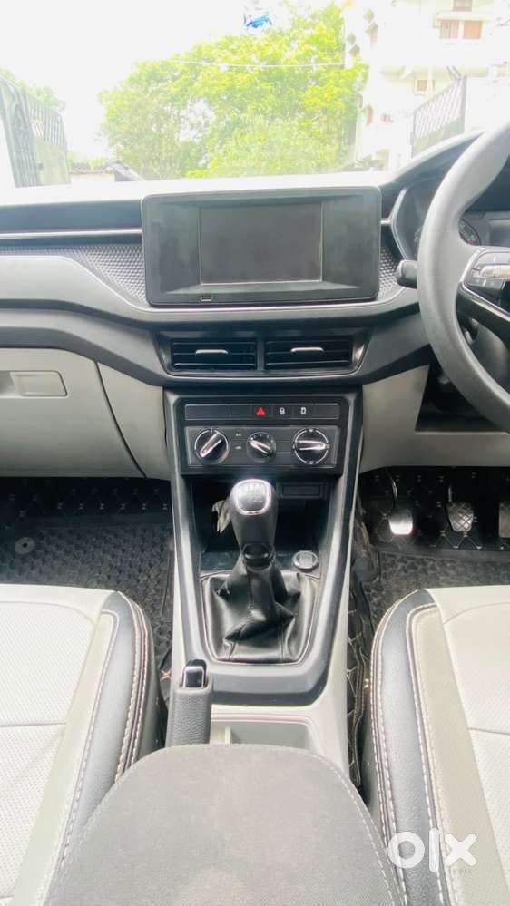 Skoda Kushaq 1.0 Tsi Ambition, 2022, Petrol