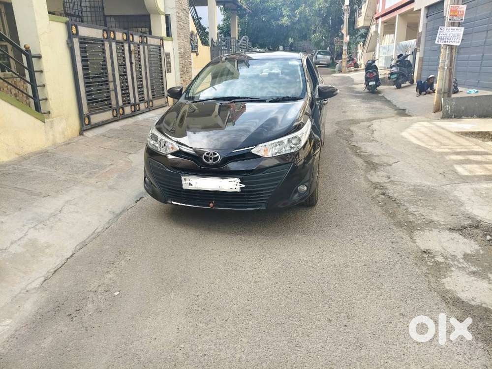 2021 Toyota Yaris G Automatic (cvt) - Less Driven   Like Brand New