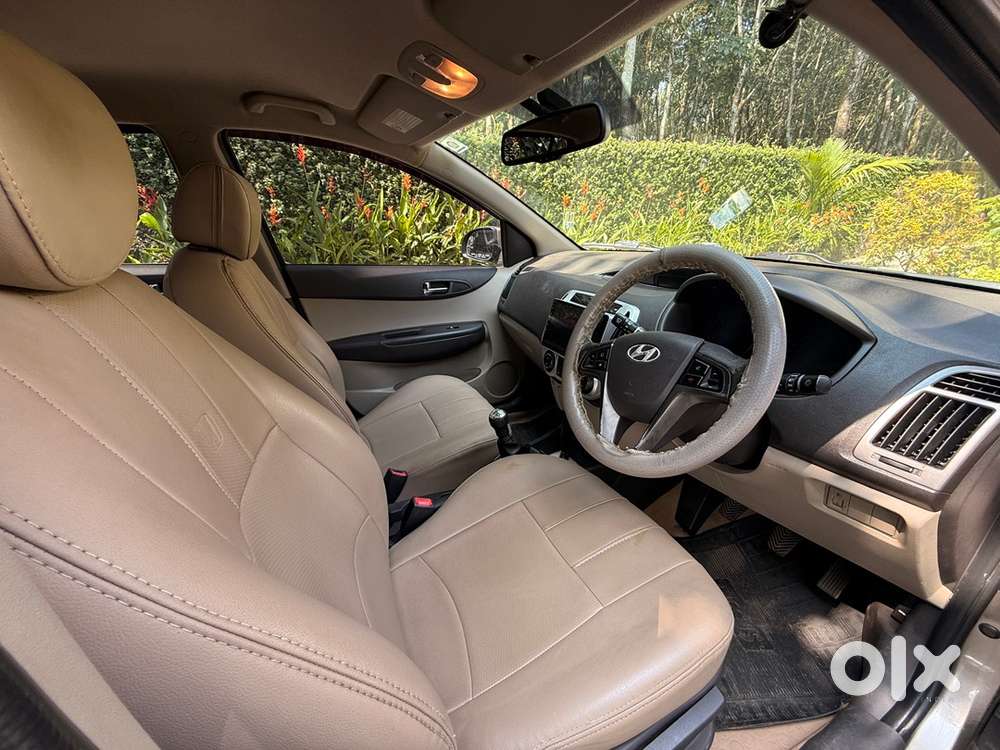 Hyundai I20 Petrol Manual 2012