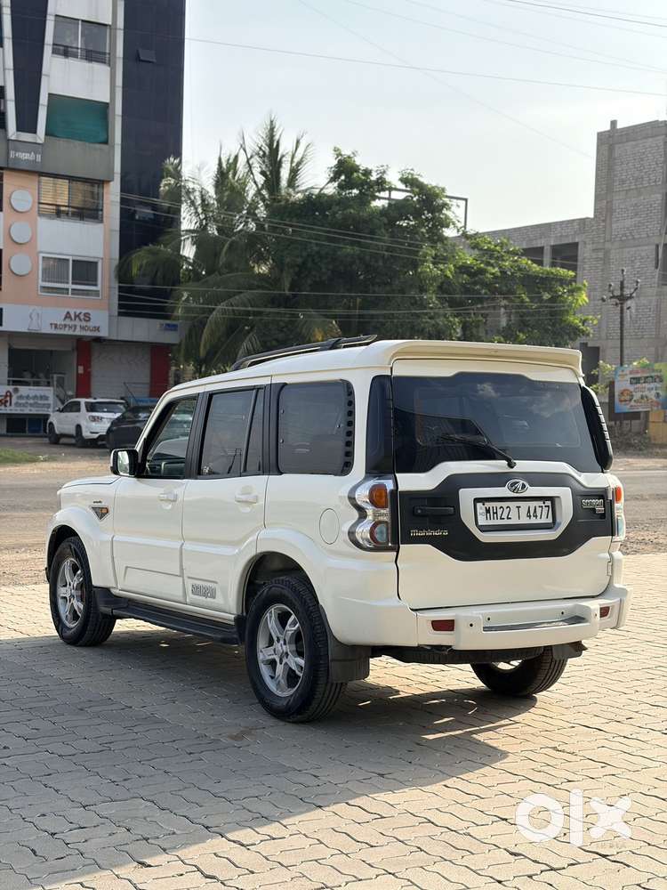 Mahindra Scorpio S10 8 Seater, 2014, Diesel