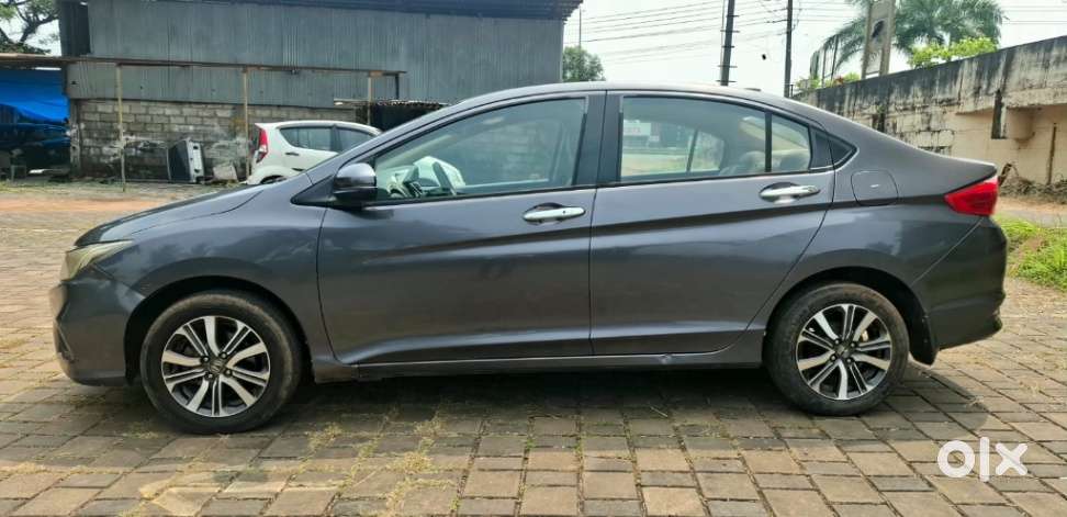 Honda City 1.5 V At, 2017, Petrol