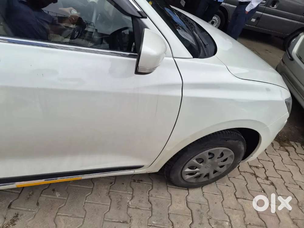 Maruti Suzuki Dzire 1.2 Vxi 2016