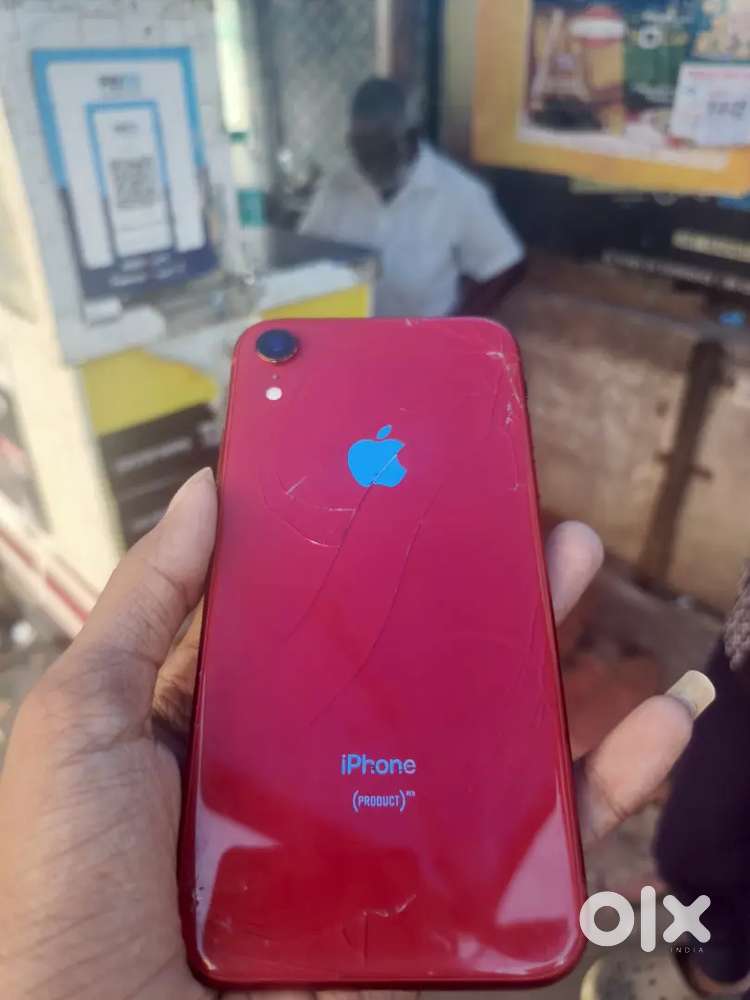 Iphone xr red colour Mobile Phones 1797458598