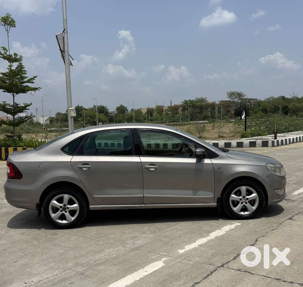 Skoda Rapid 1.5 Tdi Ambition With Alloy Wheel, 2015, Diesel