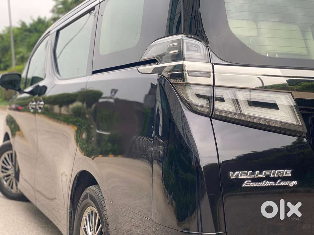 Toyota Vellfire Vip – Executive Lounge, 2022, Petrol