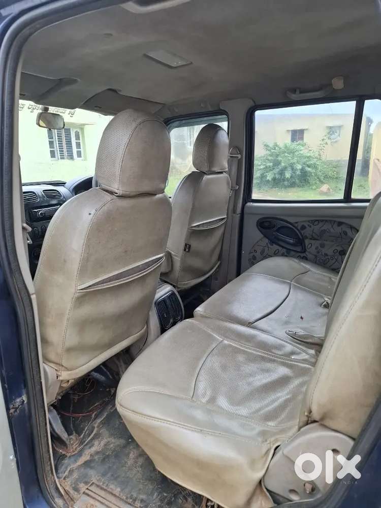 Mahindra Scorpio Classic 2005