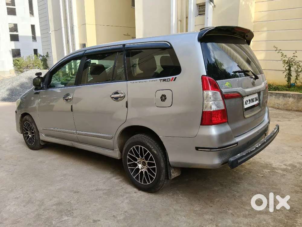 Toyota Innova 2016 Diesel 185000 Km Driven