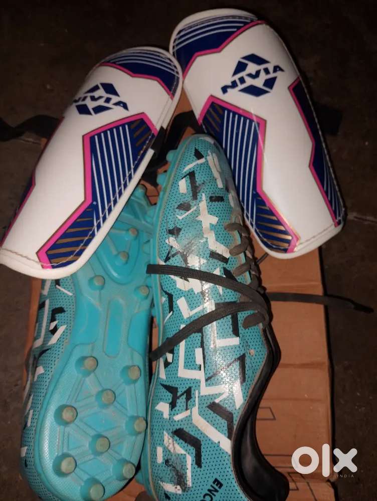 Football shoes