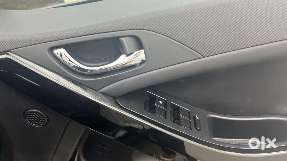 Tata Nexon Fearless 1.2 Revotron Petrol 6 Mt Dt, 2024, Petrol