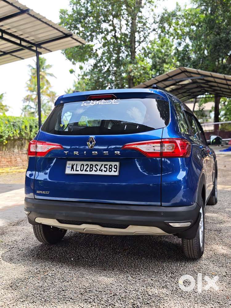 Renault Triber Rxt, 2022, Petrol