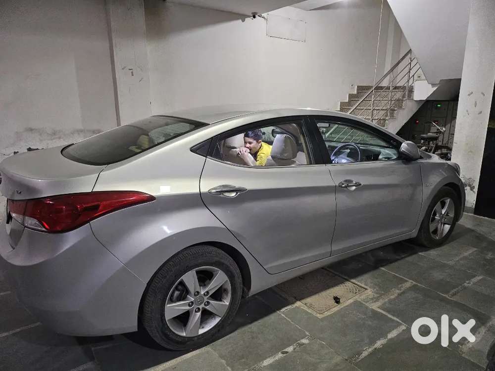 Hyundai Elantra 2015 Cng & Hybrids 79000 Km Driven