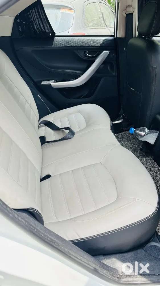 Tata Nexon Xms With Sunroof