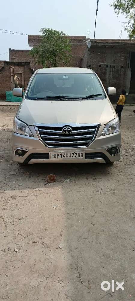 Toyota Innova Diesel Bs4 2.5g Version 7 Seater Good Condition Original