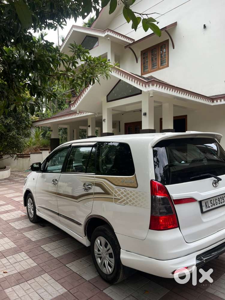 Toyota Innova Diesel Manual 2015/16
