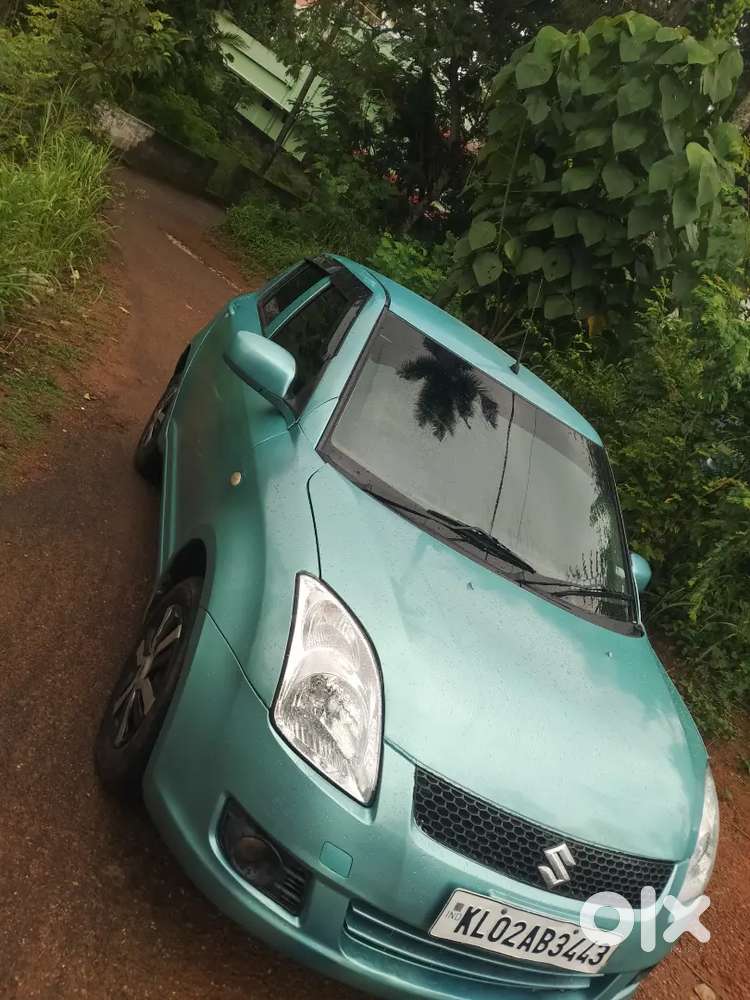 Good Condition Showroom Service New Paper