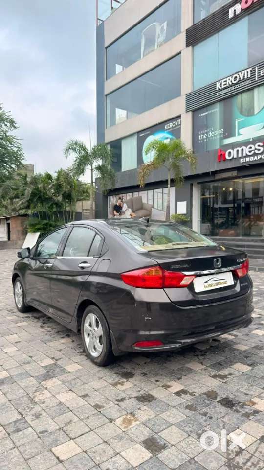 Honda City 1.5 V 4th Gen I-vtec Mt, 2015, Petrol