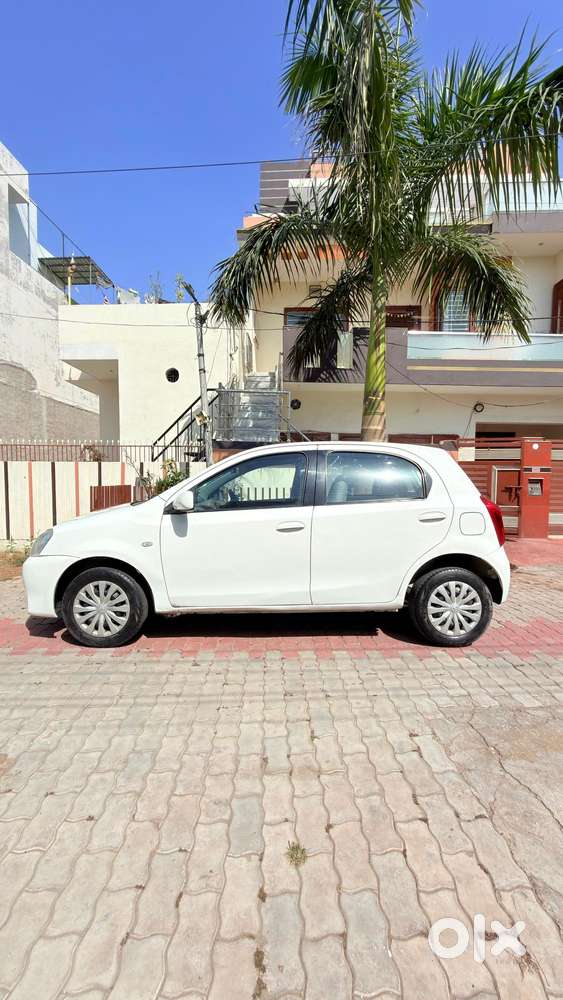 Toyota Etios Liva V Sp*, 2011, Petrol