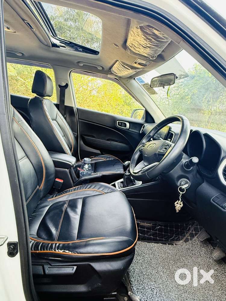 Hyundai Venue 1.5 Crdi Sx (o) Dual Tone, 2019, Diesel