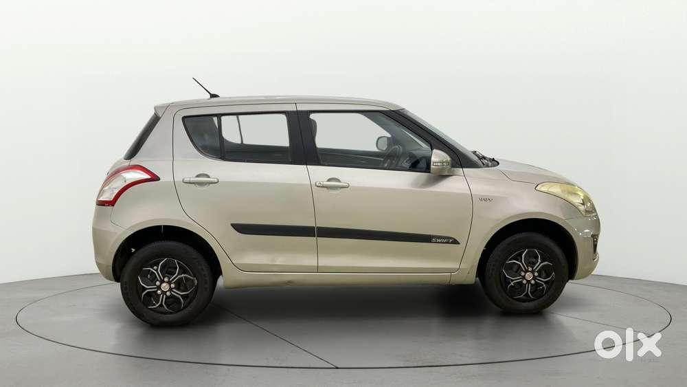 Maruti Suzuki Swift Vxi, 2015, Petrol