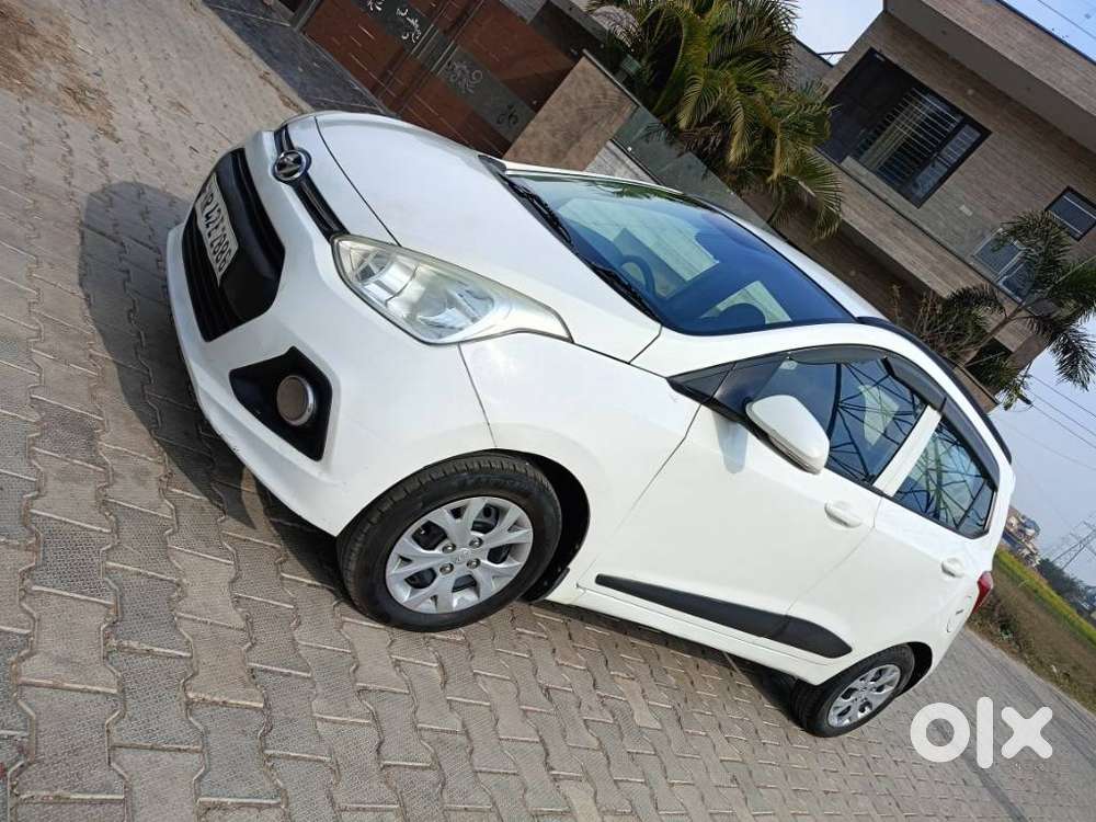 Hyundai Grand I10 1.2 Crdi Sportz Option, 2016, Diesel