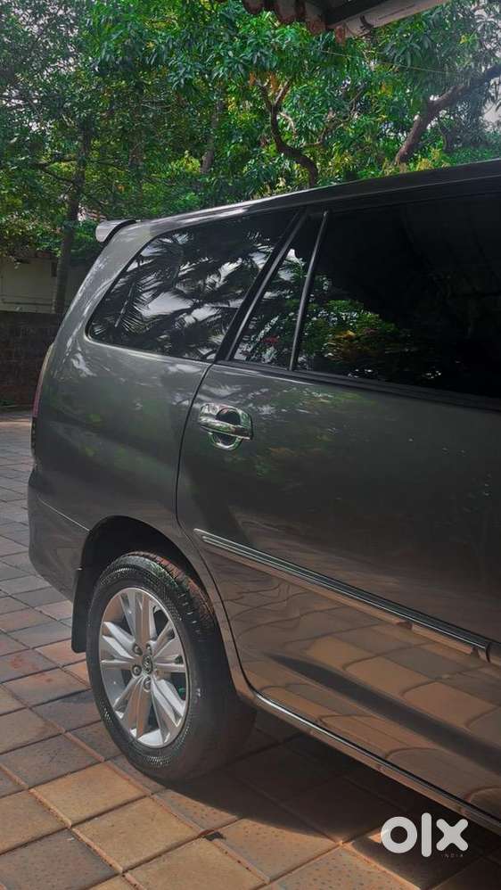 Toyota Innova Diesel 2011