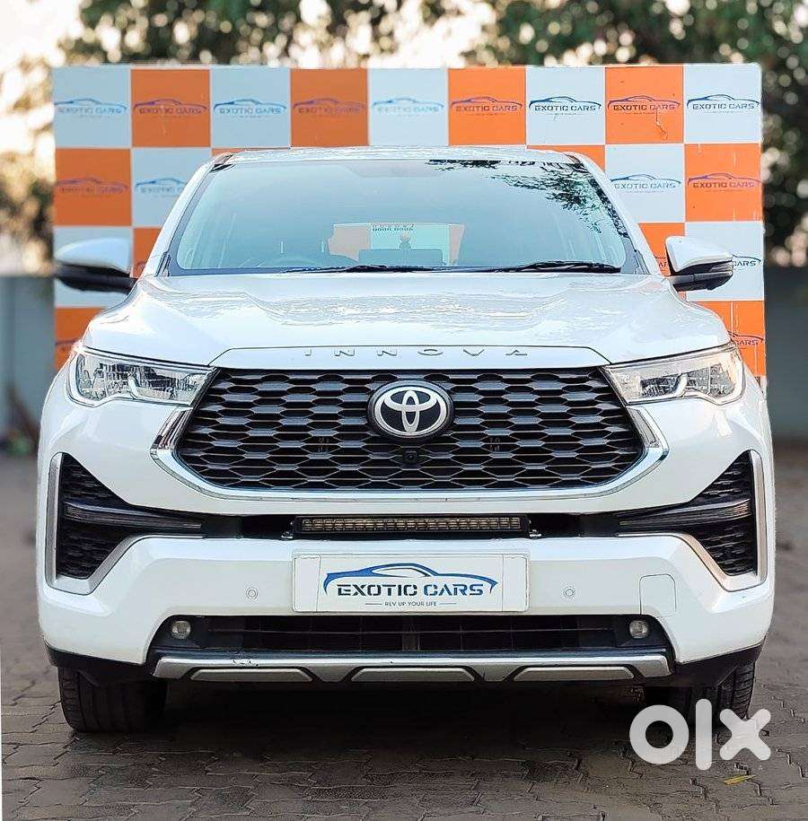 Toyota Innova Hycross 2.0 Zx (o) Hybrid 7 Str, 2023, Petrol