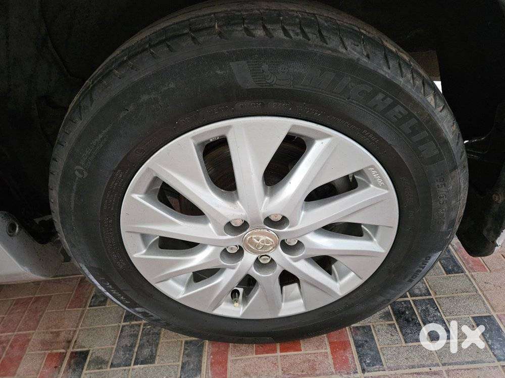 Toyota Corolla Altis G Hv At, 2013, Petrol