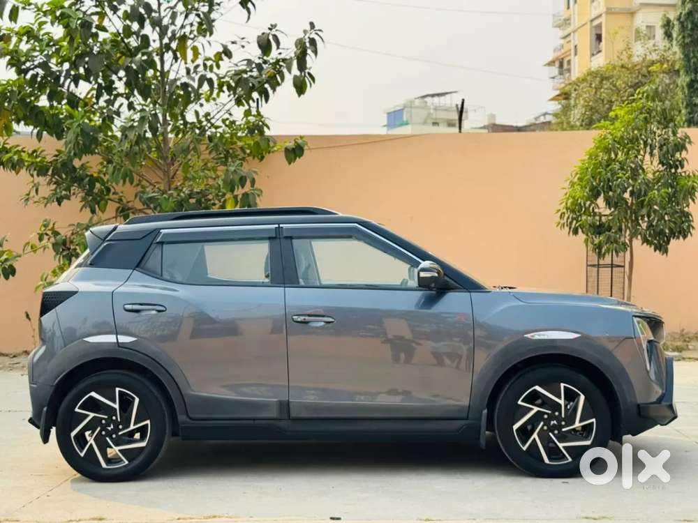 Mahindra Xuv 3xo Ax7 Diesel Mt, 2024, Diesel