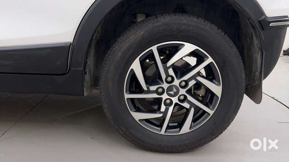 Mahindra Xuv300 W8 Option, 2024, Petrol