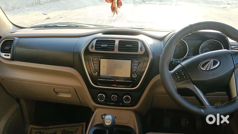 Mahindra Tuv 300 T10 Opt, 2019, Diesel