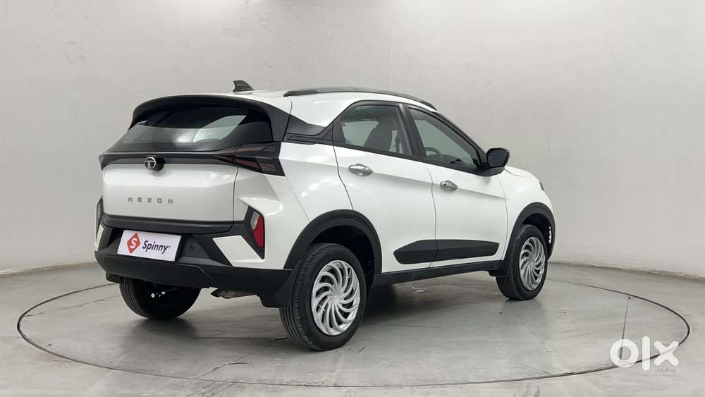 Tata Nexon Pure (s) 1.2 Petrol 6amt, 2024, Petrol