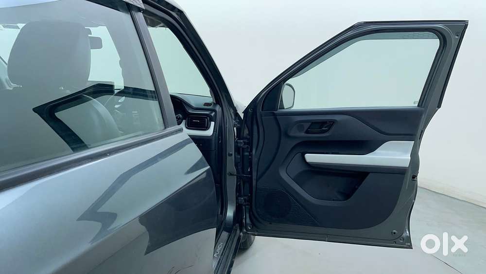 Tata Punch Pure, 2025, Petrol