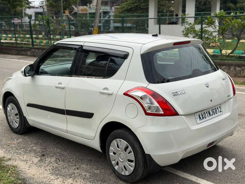 Maruti Suzuki Swift Vxi, 2012, Petrol