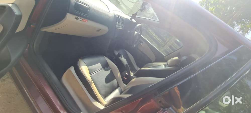 Volkswagen Polo Petrol Comfortline 1.2l, 2011, Petrol