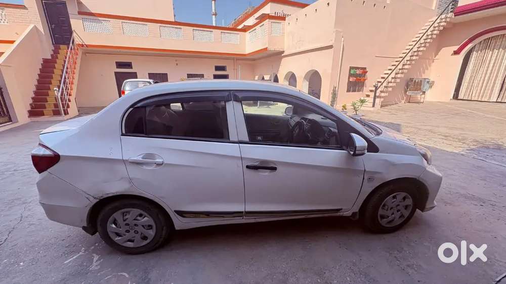 Honda Amaze 2017 Cng & Hybrids Well Maintained