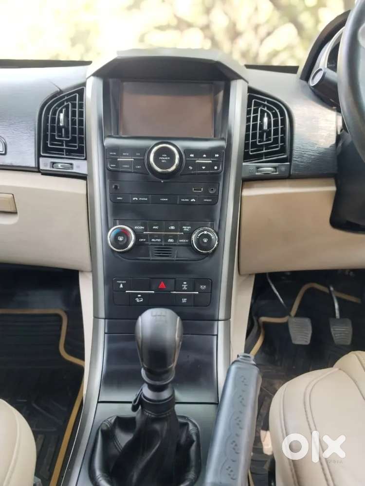Mahindra Xuv500 At W8 Fwd, 2015, Diesel