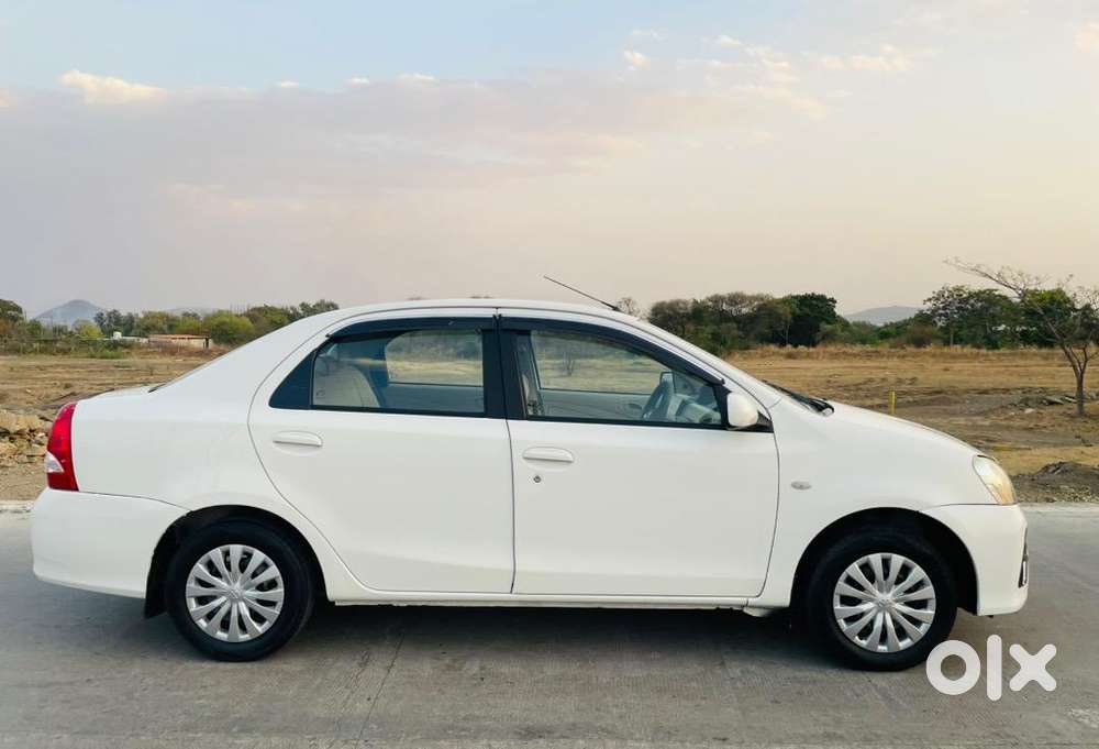 Toyota Platinum Etios 2019 Cng & Hybrids Well Maintained