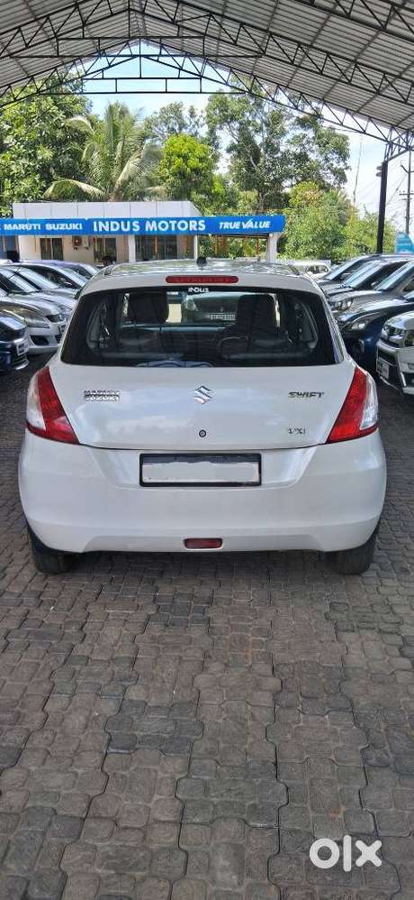 Maruti Suzuki Swift Vxi, 2015, Petrol