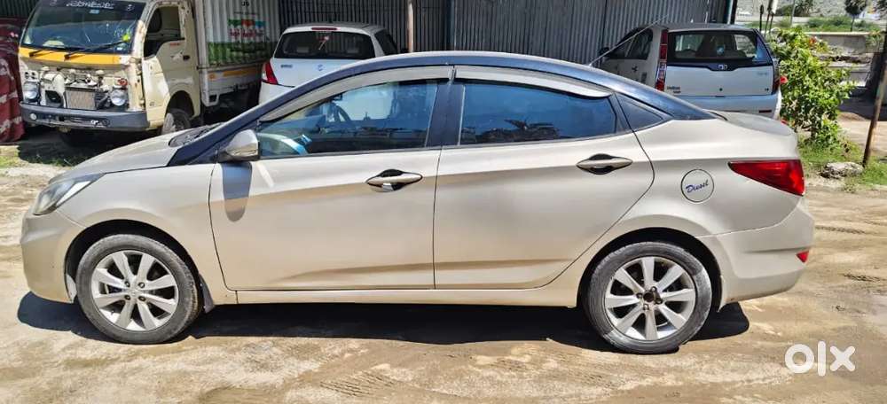 Hyundai Verna 1.6 Crdi 2012