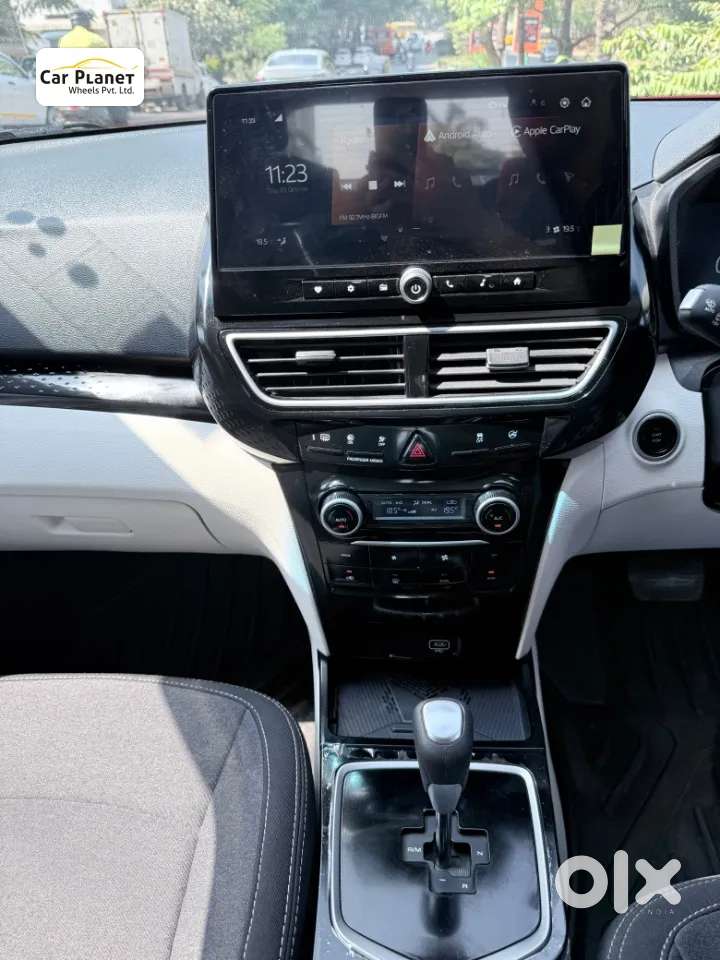 Mahindra Xuv 3xo Ax5 1.5 Diesel Autoshift Plus, 2026, Diesel